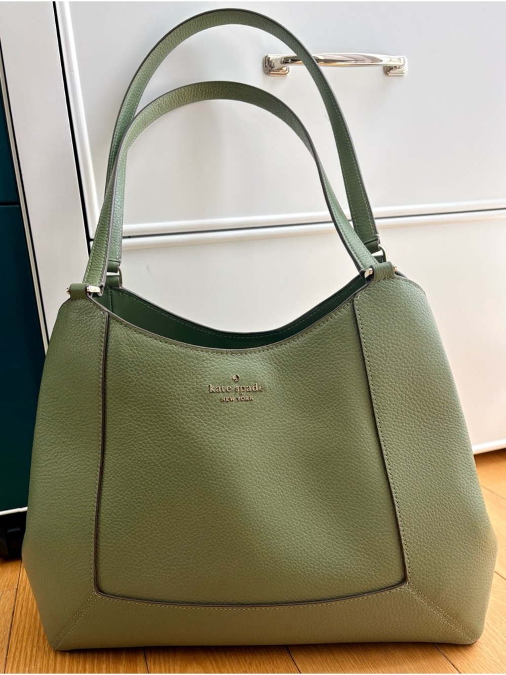 ♠️ Kate Spade Lena ~ Leather Triple Compartment shoulder bag in Seaweed